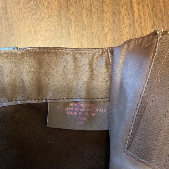 Brown wide calf dress boot with braid trim size 9.5.  Only worn twice - Picture 13 of 14